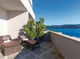 One-Bedroom Apartment Klek With Sea View 04