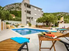 1 Bedroom Awesome Apartment In Klek