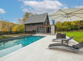 Lovely Home In Novo Zvecevo With Sauna, hôtel à Novo Zvecevo