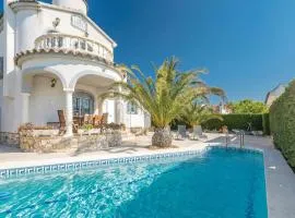 Gorgeous Home In L'ametlla De Mar