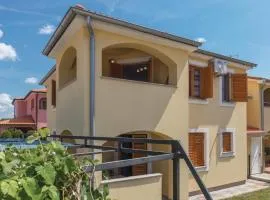 One-Bedroom Apartment In Fazana