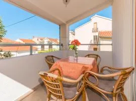 2 Bedroom Amazing Apartment In Turanj