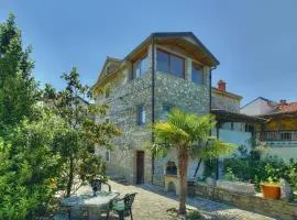 Cozy Home In Kastel With Wifi