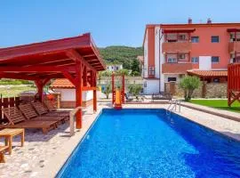 Awesome Apartment In Banjol With Wifi
