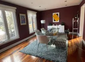 Family-Friendly Retreat for 14 in Richmond Hill
