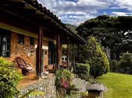 Piedechinche Ventanas Parapente - Bed and Breakfast Premium