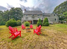 Idyllic Retreat Swan Pond Views, chalupa v destinaci Dennis