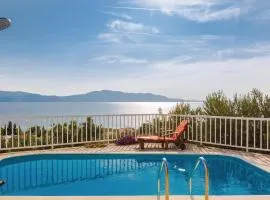 Three-Bedroom Apartment In Podaca