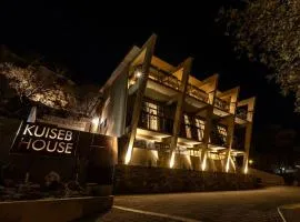 Kuiseb House