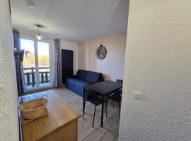 Risoul 1850 appartement 4 personnes proches pistes., hotel in Risoul