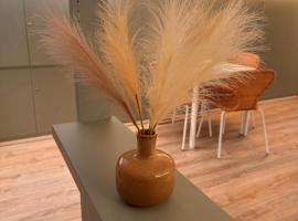 Ruhrtraum Kettwig Ferienwohnung am Fluss, хотел в Essen