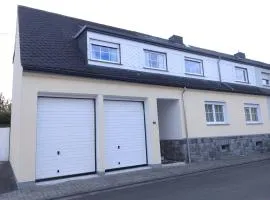 Jochen's Haus - Zimmer & eigenes Bad