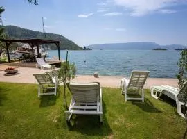 Gorgeous Apartment In Blace With Wifi