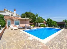 Amazing Apartment In Podpican With Wifi