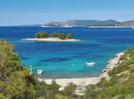 Five-Bedroom Holiday Home Primosten With Sea View 06