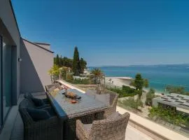 Stunning Apartment In Sutivan With Wifi