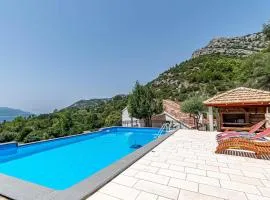 5 Bedroom Gorgeous Home In Viganj