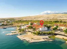 1 Bedroom Awesome Apartment In Kustici