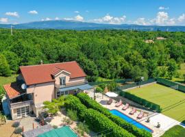 Holiday Home Krivodol 22 With Outdoor Swimmingpool, Hotel in Krivodol