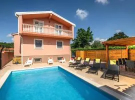Stunning Home In Marcana With Wifi