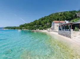 One-Bedroom Holiday Home In Slano
