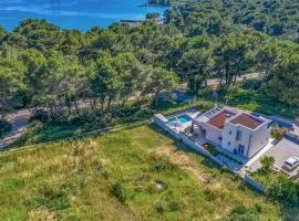 Awesome Home In Pula With Wifi