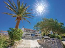 Lovely Apartment In Banjol With Wifi, hotel in Banjol