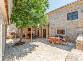 Gorgeous Home In Lisane Tinjske