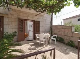 One-Bedroom Apartment In Supetar