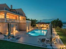 3 Bedroom Stunning Home In Krk