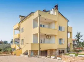1 Bedroom Nice Apartment In Lovrecica