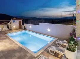 Awesome Home In Ruda With Wifi