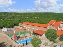 Beautiful Home In Ugljane With Wifi
