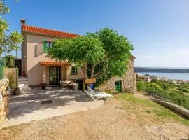 Lovely Home In Banjol