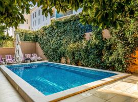 Three-Bedroom Apartment Mokosica With Sea View 08, hotel v destinaci Mokošica