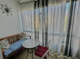 Appartement avec loggia - Proche centre et plage