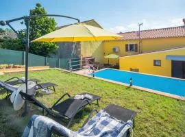 Awesome Home In Zminj