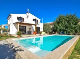 Gorgeous Home In Trabia With Wifi