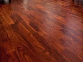Le Mahogany Rouge