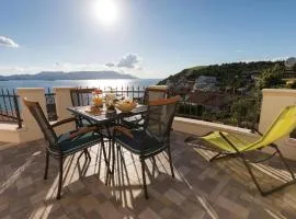 One-Bedroom Apartment In Komarna