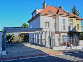 Villa Veleslavín, hotel in Prague