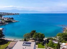Lovely Apartment In Vantacici