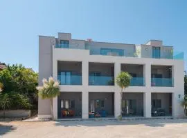 1 Bedroom Nice Apartment In Sutivan