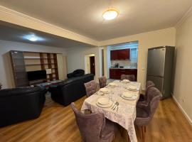 Apartment in the Villa Northern Dreams #2 PARKING INCLUDED IN PRICE, ξενοδοχείο με υδρομασάζ στην Τιμισοάρα