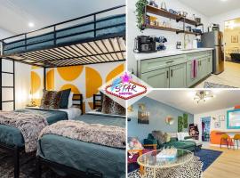 Star Motel Unit 1- Arts District Haven Modern Las Vegas Vacation Home, motell i Las Vegas