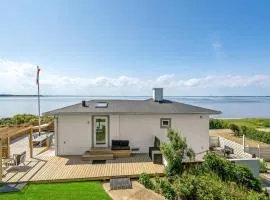 Lovely Home In Spøttrup With Wifi