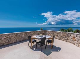 Amazing Home In Lubenice With Wifi