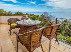 Stunning Apartment In Moscenicka Draga