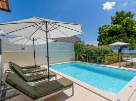 Stunning Home In Viganj