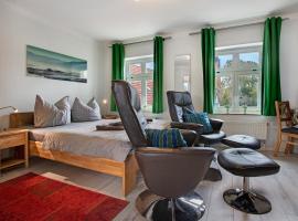 Bäckerhus - Ferienwohnung 3, hotel v mestu Wiek auf Rügen